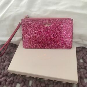 COPY - Brand new Kate Spade wristlet